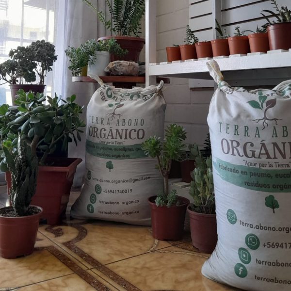 Compost vegetal orgánico 25 Kilos - Image 3